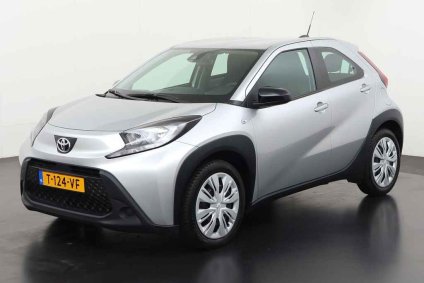 Toyota Aygo X 1.0 VVT-i MT Play