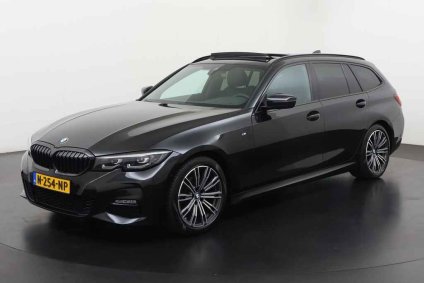 BMW 3 Serie Touring 318i M Sport Shadow