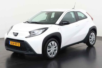 Toyota Aygo X 1.0 VVT-i S-CVT Play Automaat