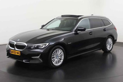 BMW 3 Serie Touring 330e xDrive Luxury Line