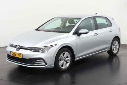 Volkswagen Golf 1.0 eTSI Life DSG