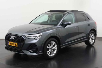 Audi Q3 45 TFSIe S Line Black optiek