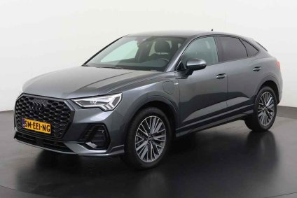 Audi Q3 Sportback 45 TFSIe S Line Black optiek