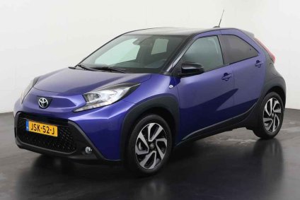 Toyota Aygo X 1.0 VVT-i MT Play