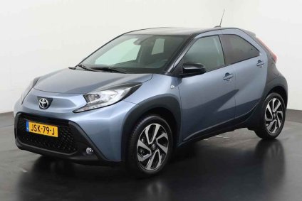 Toyota Aygo X 1.0 VVT-i MT Play